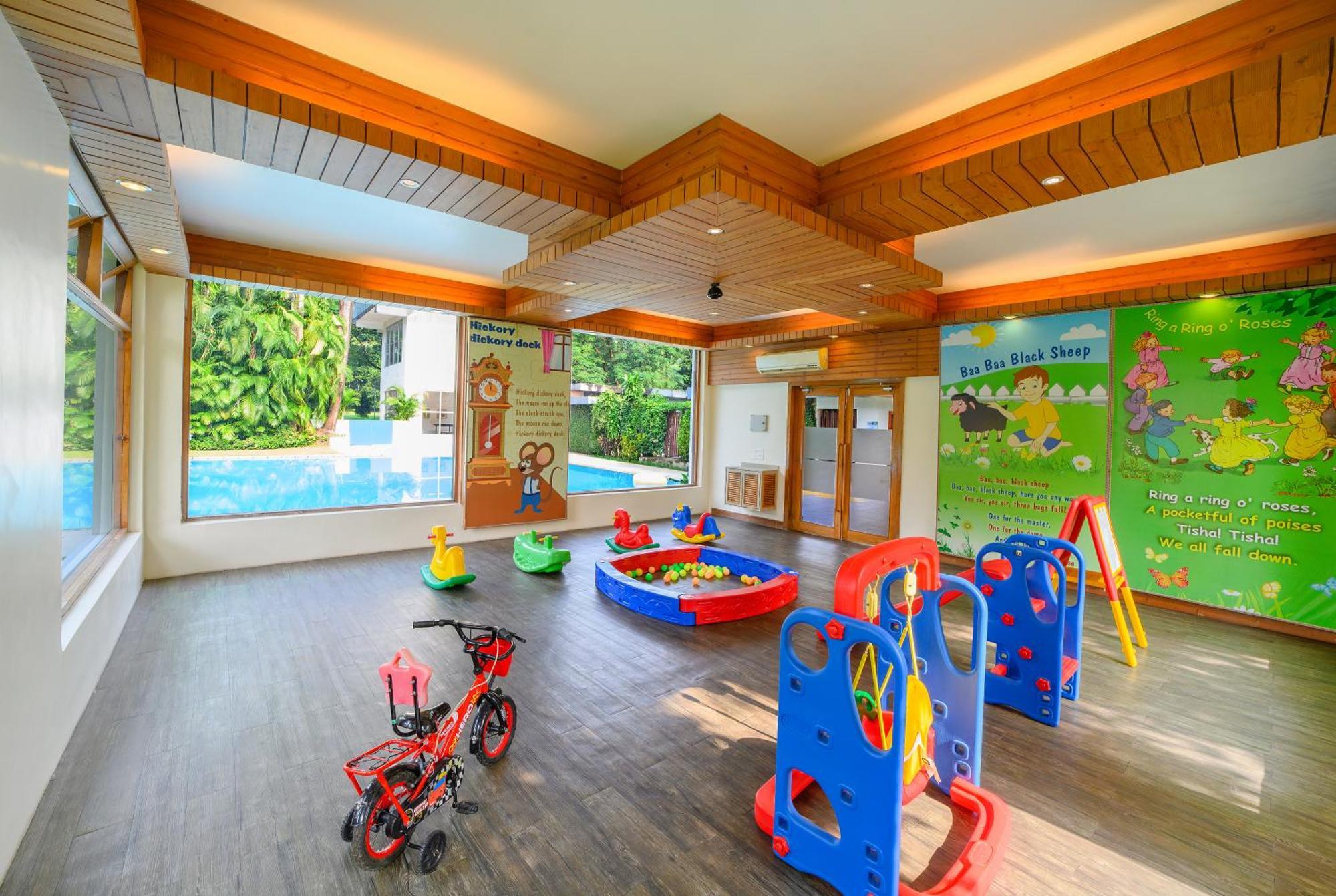 Sinclairs Retreat Dooars, Chalsa Hotel Bagian luar foto
